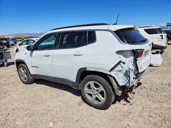3C4NJDBN6PT551288 2023 JEEP COMPASS - Image 2