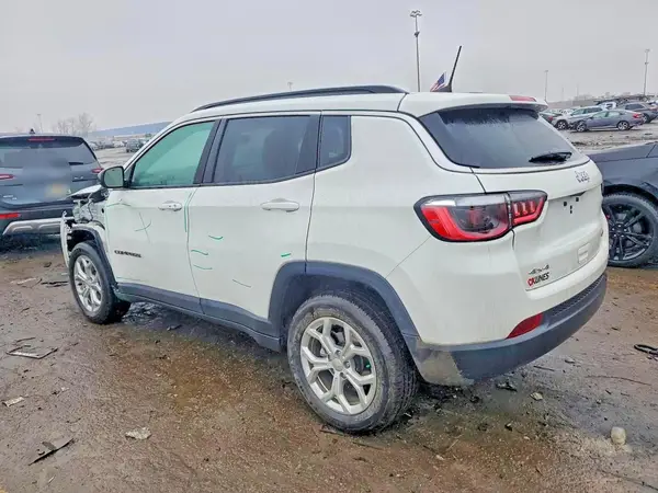 3C4NJDBN6RT130819 2024 JEEP COMPASS - Image 2