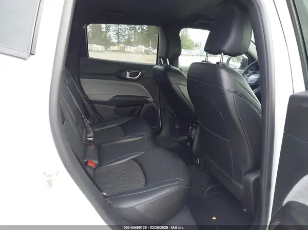 3C4NJDBN6RT138693 2024 JEEP COMPASS - Image 8