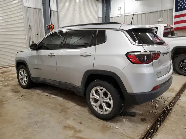 3C4NJDBN6RT175193 2024 JEEP COMPASS - Image 2