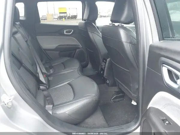 3C4NJDBN6RT598985 2024 JEEP COMPASS - Image 8