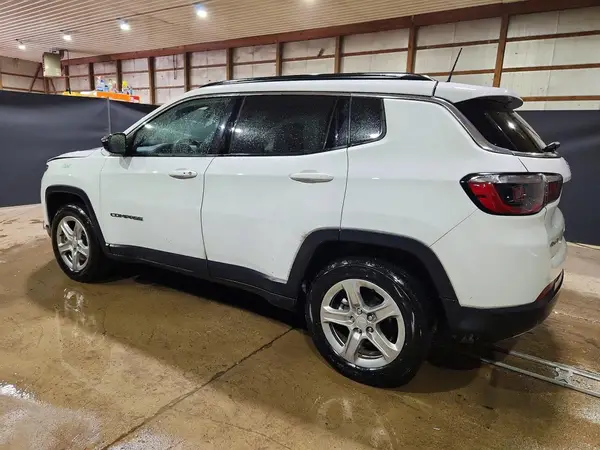 3C4NJDBN6RT604252 2024 JEEP COMPASS - Image 2