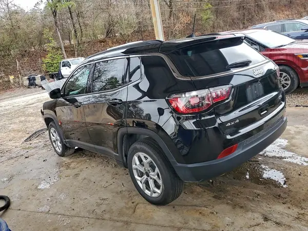 3C4NJDBN6ST523354 2025 JEEP COMPASS - Image 2