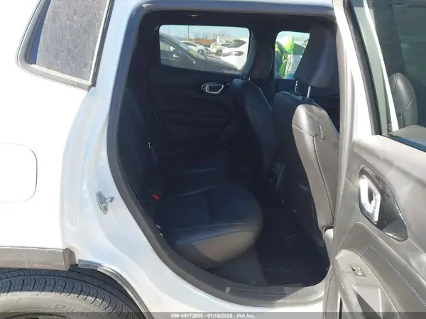 3C4NJDBN6ST570335 2025 JEEP COMPASS - Image 8