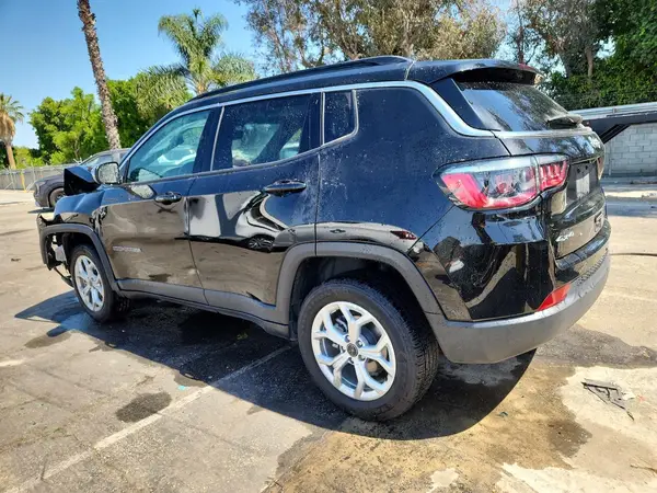 3C4NJDBN6ST594795 2025 JEEP COMPASS - Image 2