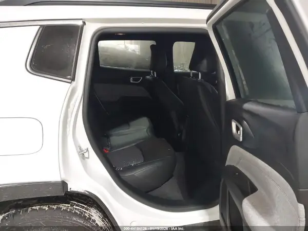 3C4NJDBN6ST597910 2025 JEEP COMPASS - Image 8