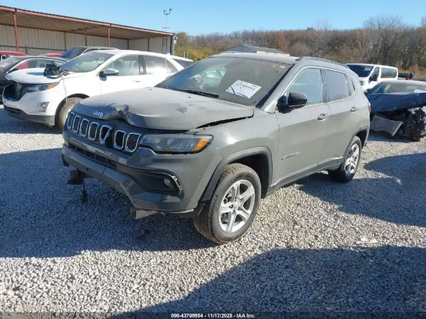3C4NJDBN7PT510717 2023 JEEP COMPASS - Image 2