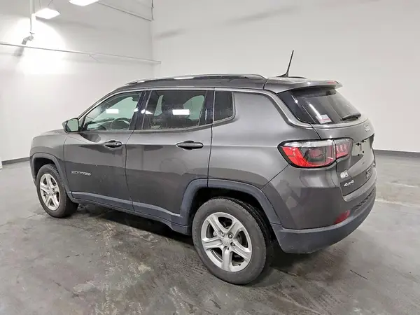 3C4NJDBN7PT531275 2023 JEEP COMPASS - Image 2