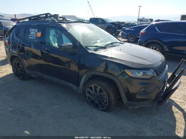 3C4NJDBN7PT536427 2023 JEEP COMPASS - Image 1