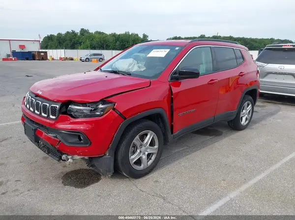 3C4NJDBN7PT548576 2023 JEEP COMPASS - Image 2