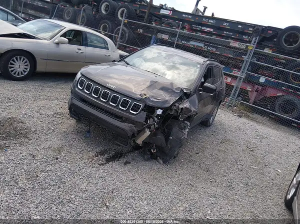3C4NJDBN7PT548951 2023 JEEP COMPASS - Image 2