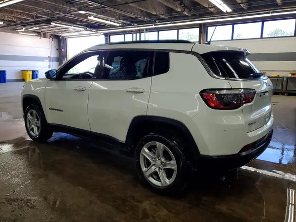 3C4NJDBN7PT553017 2023 JEEP COMPASS - Image 2