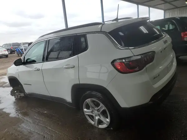 3C4NJDBN7PT567015 2023 JEEP COMPASS - Image 2