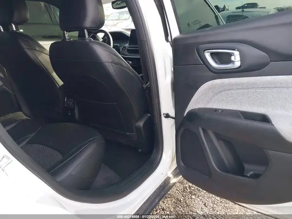 3C4NJDBN7PT569976 2023 JEEP COMPASS - Image 8