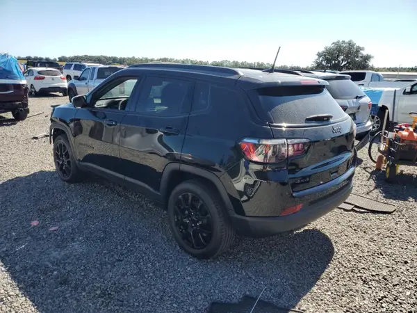 3C4NJDBN7RT106111 2024 JEEP COMPASS - Image 2