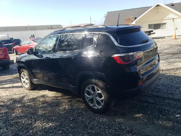 3C4NJDBN7RT112068 2024 JEEP COMPASS - Image 2