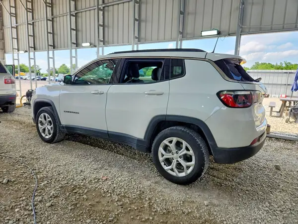 3C4NJDBN7RT112460 2024 JEEP COMPASS - Image 2