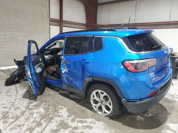 3C4NJDBN7RT133566 2024 JEEP COMPASS - Image 2