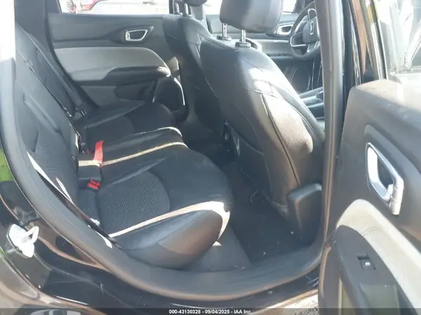 3C4NJDBN7RT146382 2024 JEEP COMPASS - Image 8