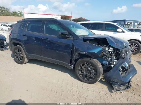 3C4NJDBN7RT162744 2024 JEEP COMPASS - Image 1