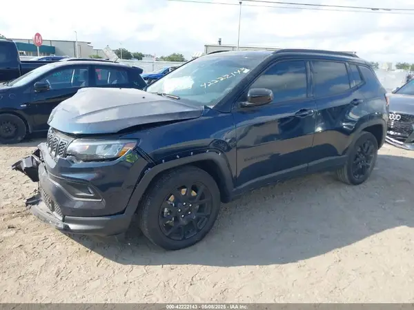 3C4NJDBN7RT162744 2024 JEEP COMPASS - Image 2