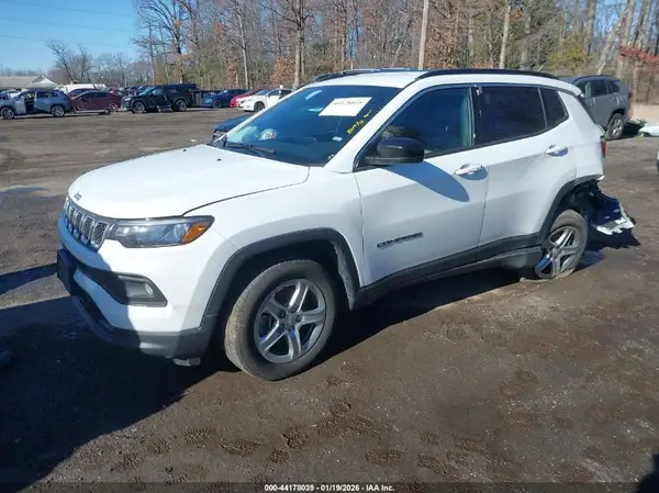 3C4NJDBN7RT603868 2024 JEEP COMPASS - Image 2