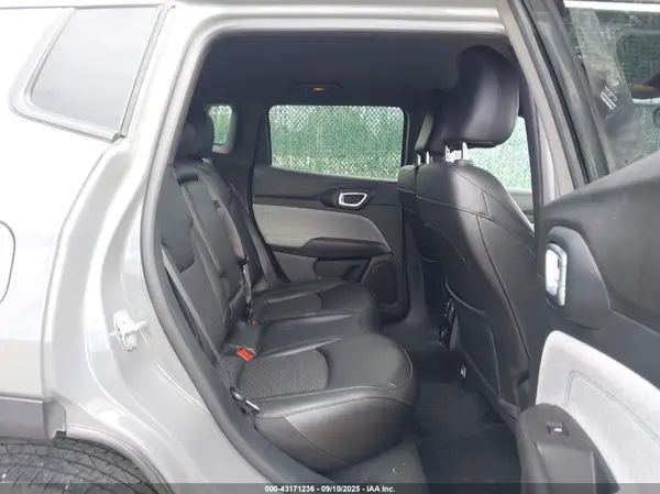 3C4NJDBN7RT604387 2024 JEEP COMPASS - Image 8