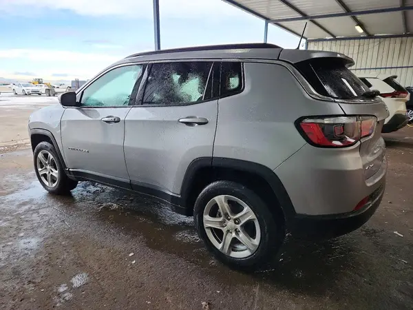 3C4NJDBN7RT605622 2024 JEEP COMPASS - Image 2