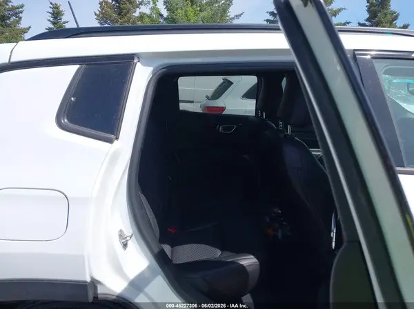 3C4NJDBN7ST515358 2025 JEEP COMPASS - Image 8