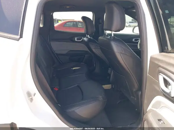 3C4NJDBN7ST516087 2025 JEEP COMPASS - Image 8
