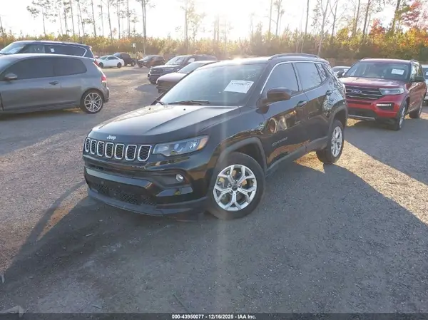 3C4NJDBN7ST542611 2025 JEEP COMPASS - Image 2