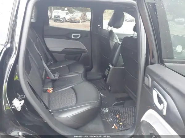 3C4NJDBN7ST548716 2025 JEEP COMPASS - Image 8