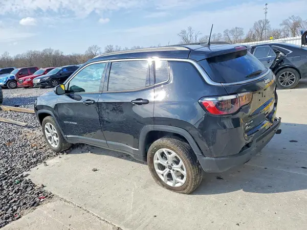 3C4NJDBN7ST566875 2025 JEEP COMPASS - Image 2