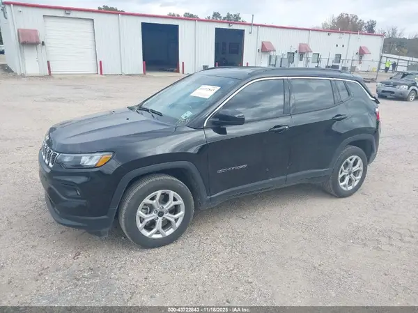 3C4NJDBN7ST570702 2025 JEEP COMPASS - Image 2