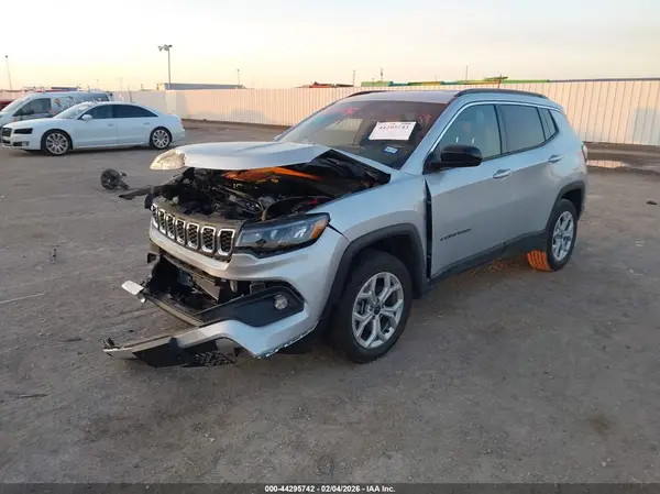 3C4NJDBN7ST575866 2025 JEEP COMPASS - Image 2