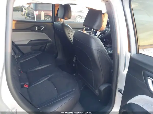 3C4NJDBN7ST575866 2025 JEEP COMPASS - Image 8