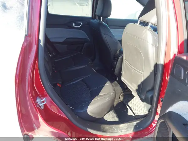 3C4NJDBN7ST577777 2025 JEEP COMPASS - Image 8