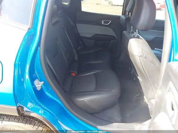 3C4NJDBN7ST579819 2025 JEEP COMPASS - Image 8