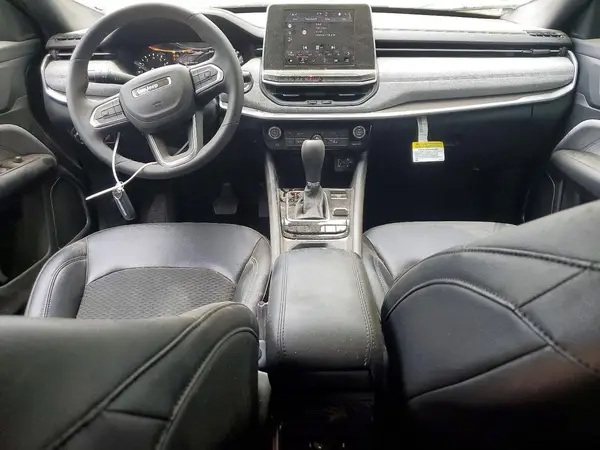 3C4NJDBN7ST601740 2025 JEEP COMPASS - Image 8