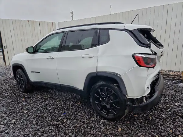 3C4NJDBN7ST617517 2025 JEEP COMPASS - Image 2