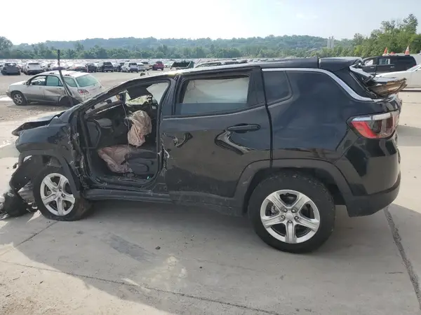 3C4NJDBN8PT508880 2023 JEEP COMPASS - Image 2