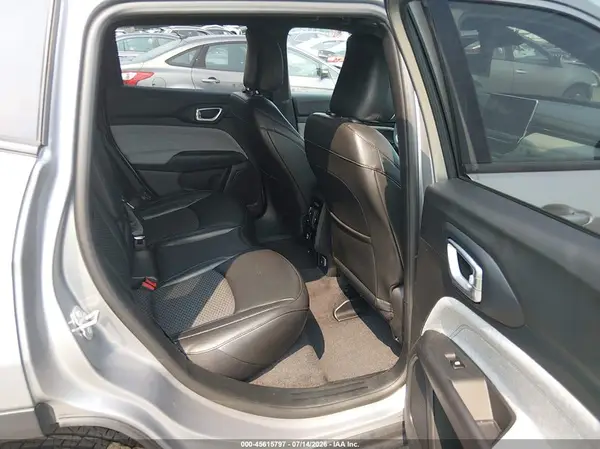 3C4NJDBN8PT516106 2023 JEEP COMPASS - Image 8