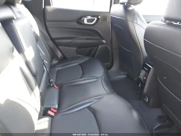 3C4NJDBN8PT529132 2023 JEEP COMPASS - Image 8