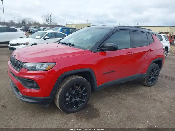 3C4NJDBN8PT529695 2023 JEEP COMPASS - Image 2