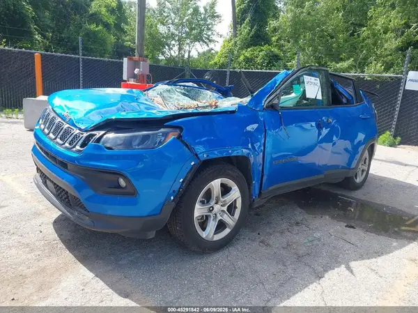 3C4NJDBN8PT538042 2023 JEEP COMPASS - Image 2