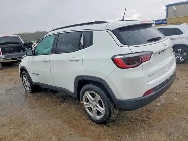 3C4NJDBN8PT553379 2023 JEEP COMPASS - Image 2