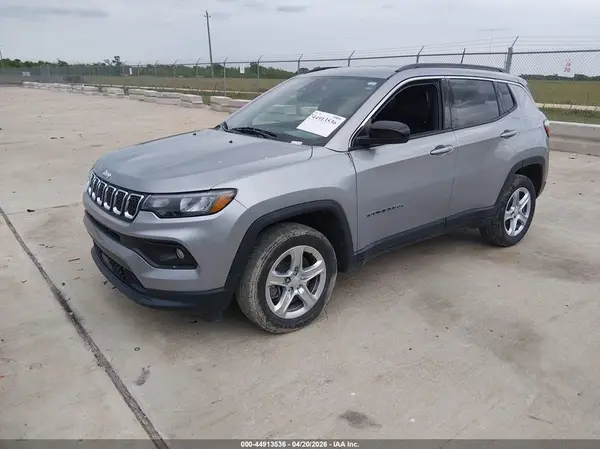 3C4NJDBN8PT559182 2023 JEEP COMPASS - Image 2