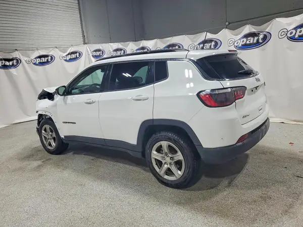3C4NJDBN8PT561742 2023 JEEP COMPASS - Image 2