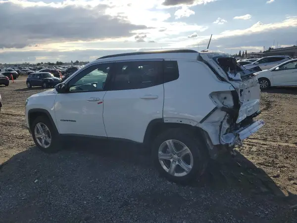 3C4NJDBN8PT568898 2023 JEEP COMPASS - Image 2