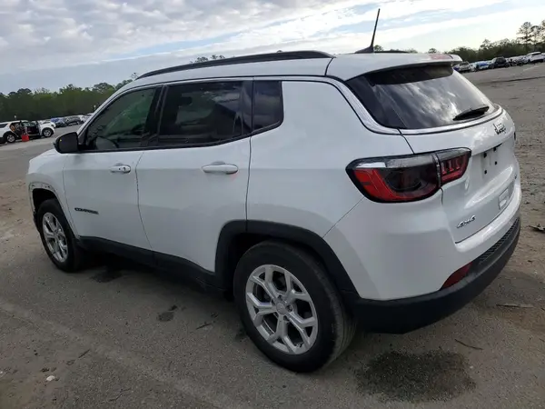 3C4NJDBN8RT100981 2024 JEEP COMPASS - Image 2